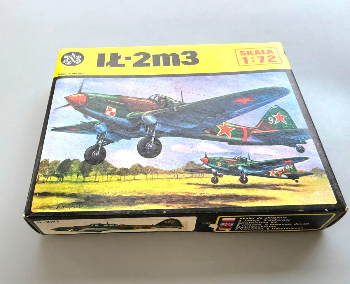 ZTS Plastyk Ilyushin Il-2M3 Shturmovik 1/72 Scale Aircraft Model Kit Vintage