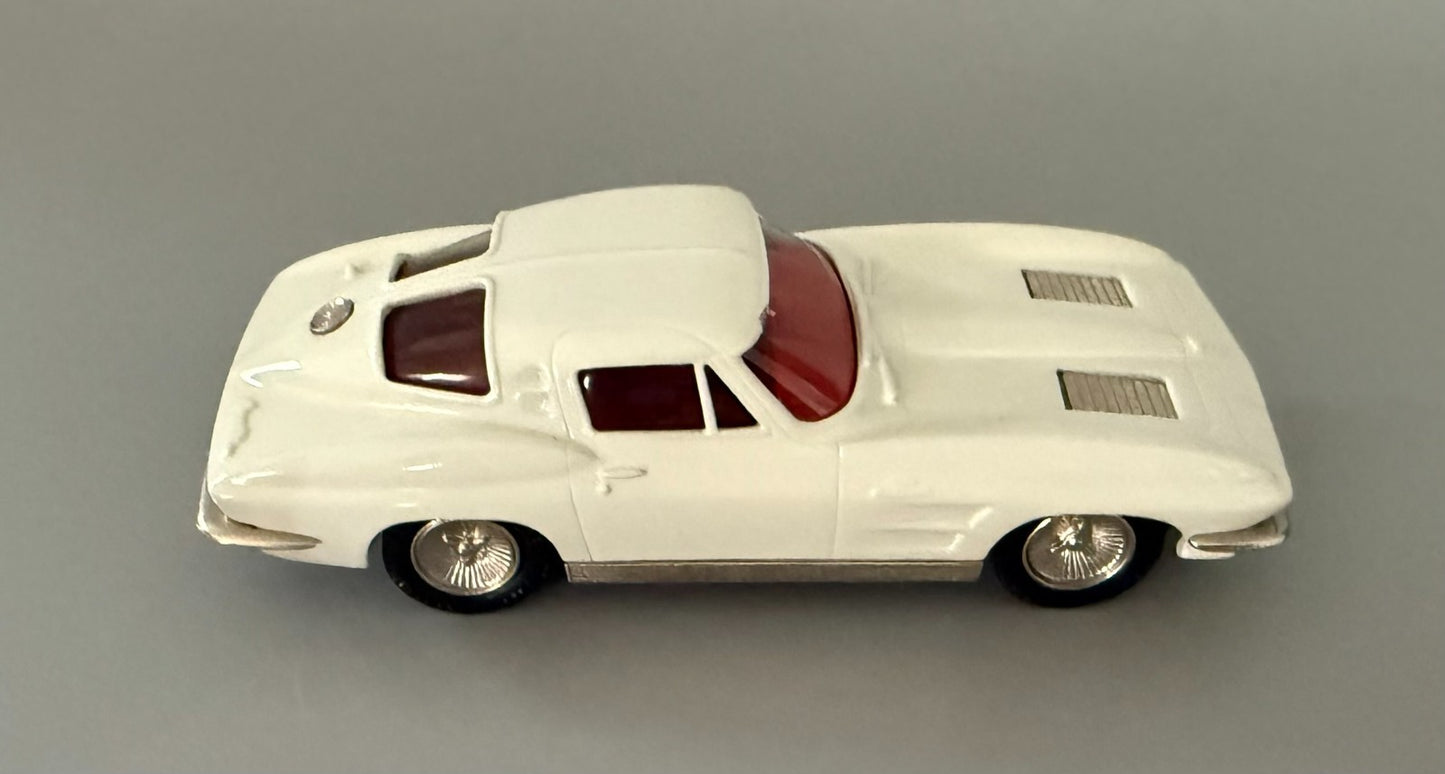 Brooklin Models BRK.21 1963 Chevrolet Corvette Stingray Coupe 1:43 Scale