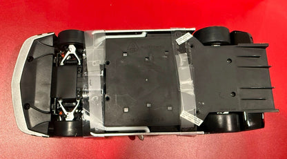 AUTOart. CORVETTE  C5-R.  1/18 SCALE.