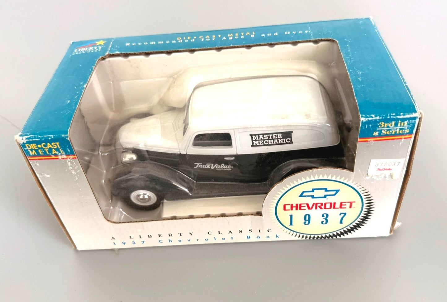 Liberty Classics 1937 Chevy Panel Van Coin Bank True Value Diecast Model #15026