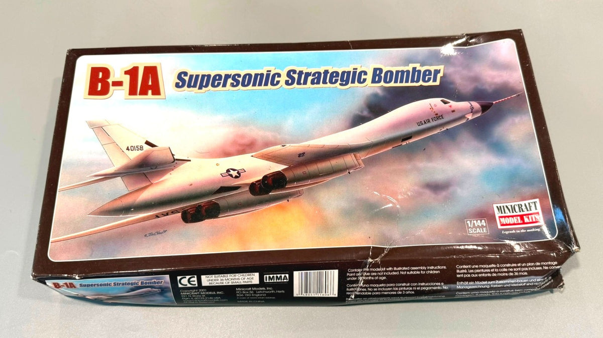 Minicraft 11606 B-1A Supersonic Strategic Bomber 1/144 Scale Model Kit