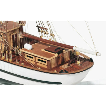 Stern construction and wooden detailing of OcCre Aurora model ship